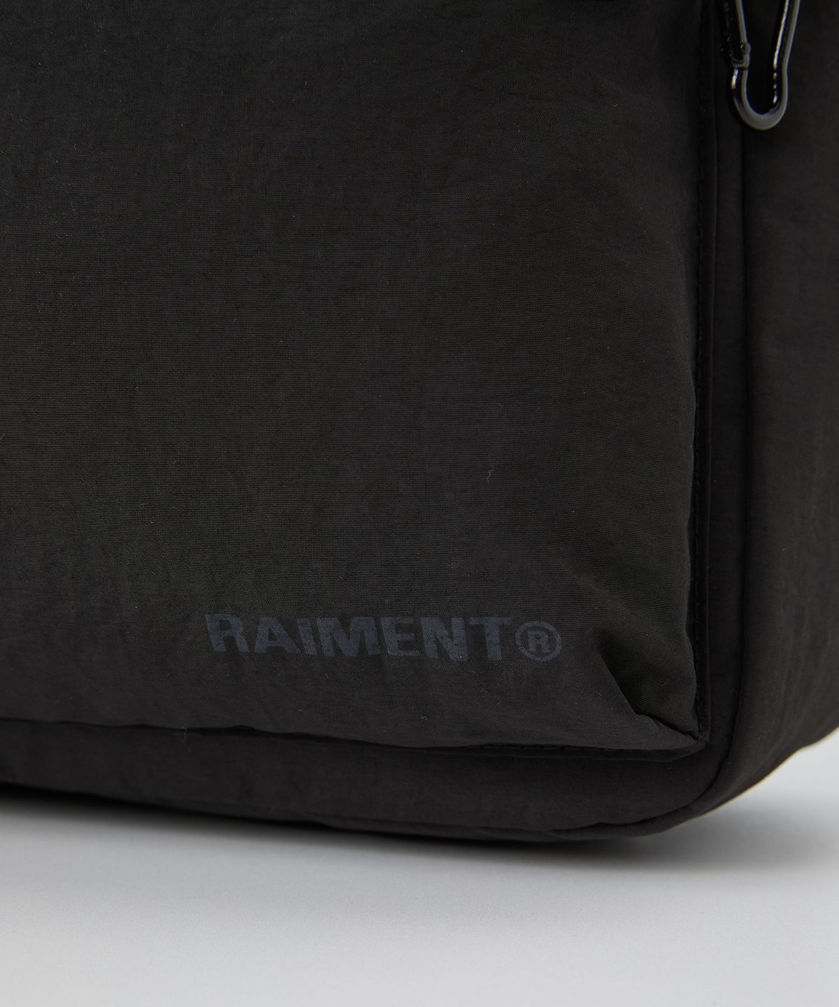 레이몬트(RAIMENT) 호보 시티워커 멀티 크로스백_블랙