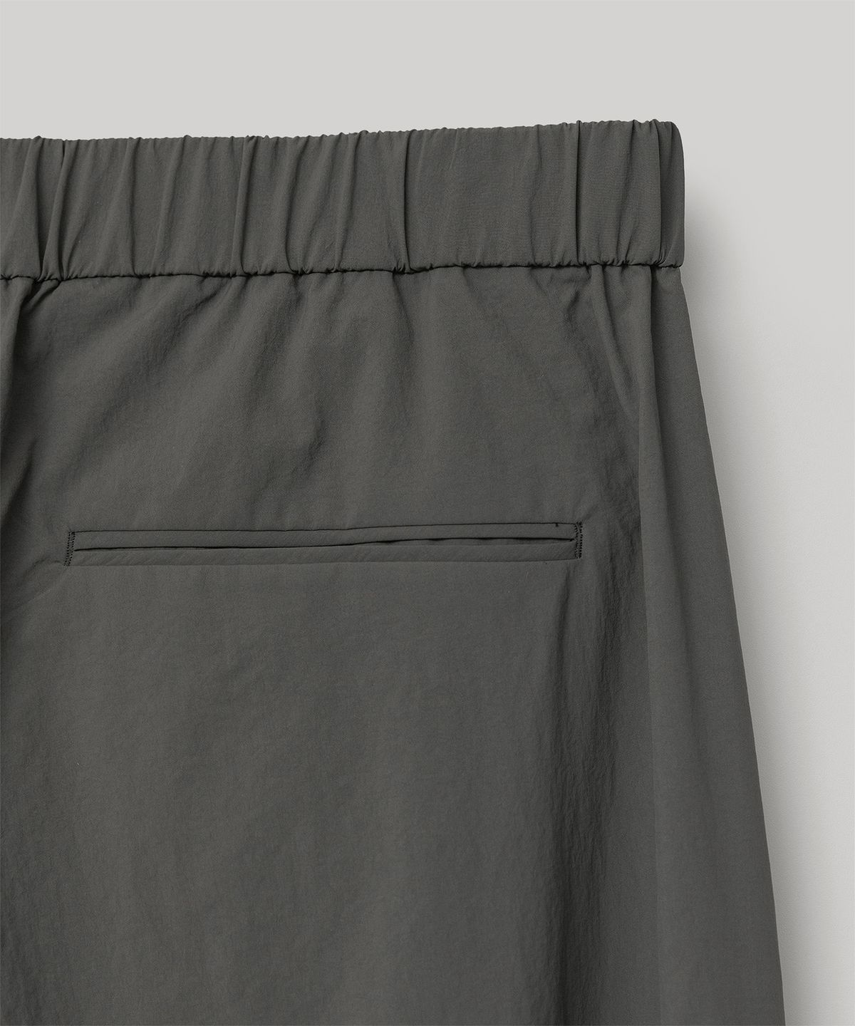 어나더 오피스(ANOTHER OFFICE) Flow Banding Easy Pants (Graphite)