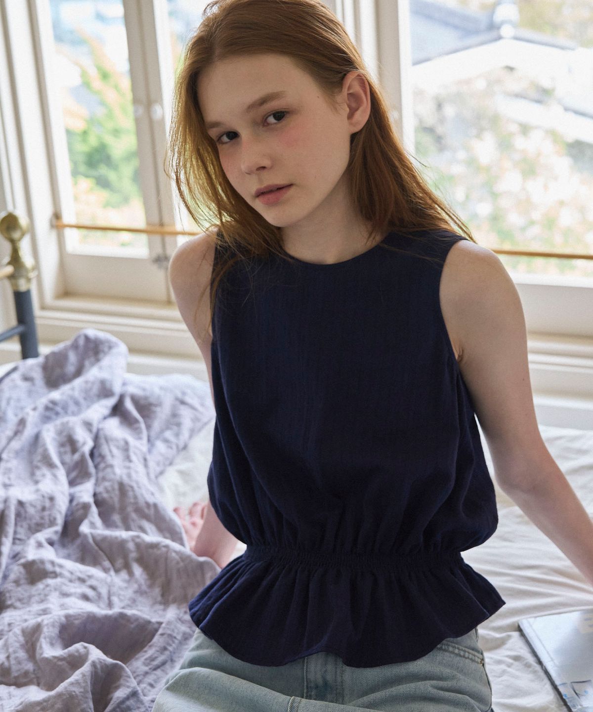 쏘이르(SO IR) (2COLOR)SLEEVELESS COTTON BLOUSE