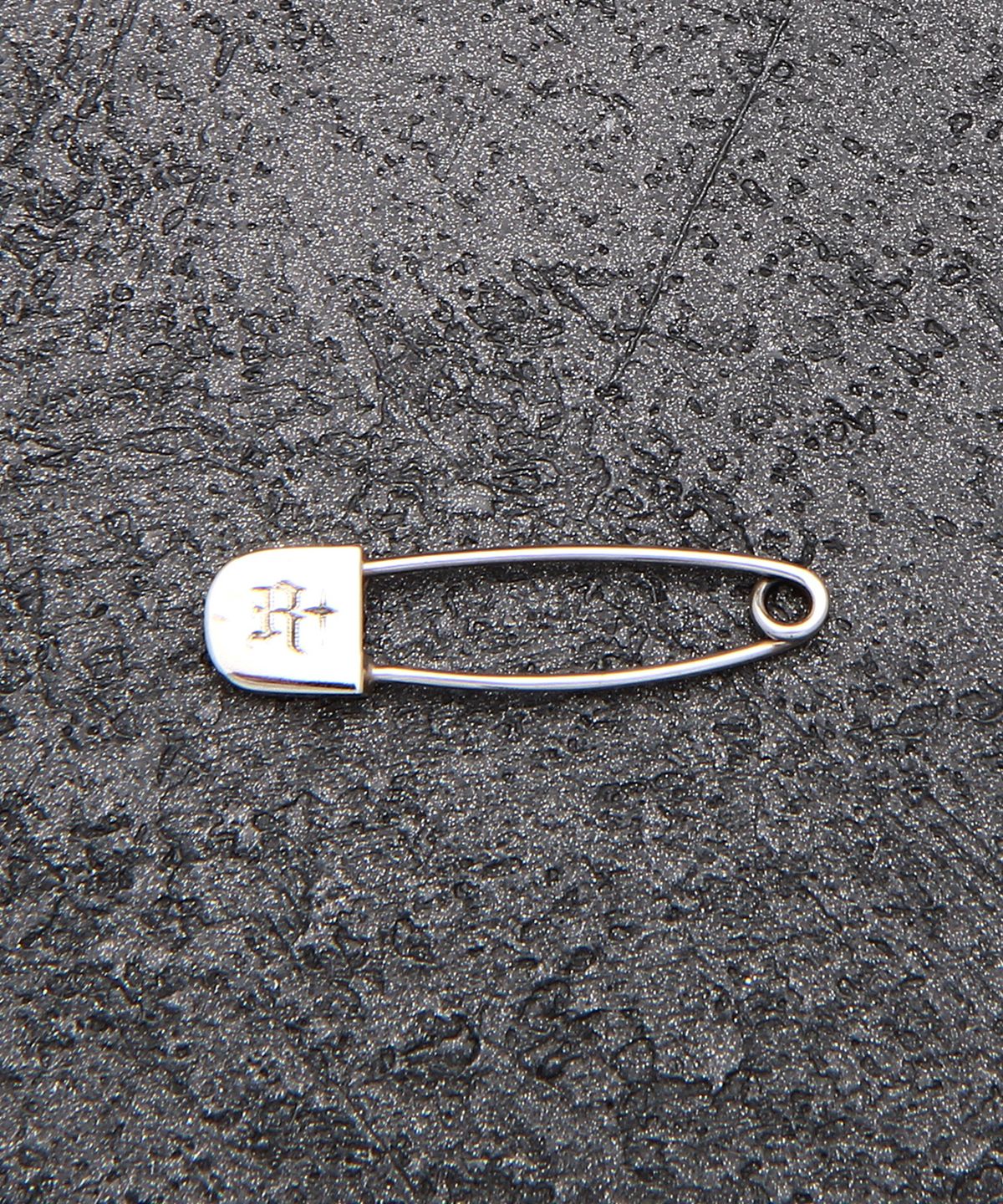 로얄피스(ROYAL PIECE) Royal pin earring