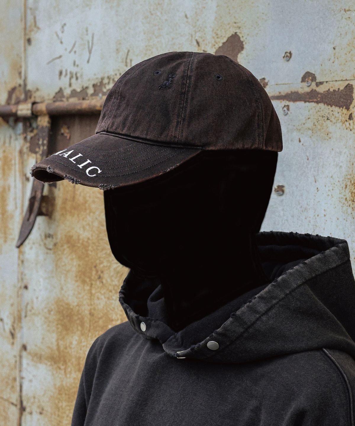 노말릭(NOMALIC) N Visor Cap - Washed Black