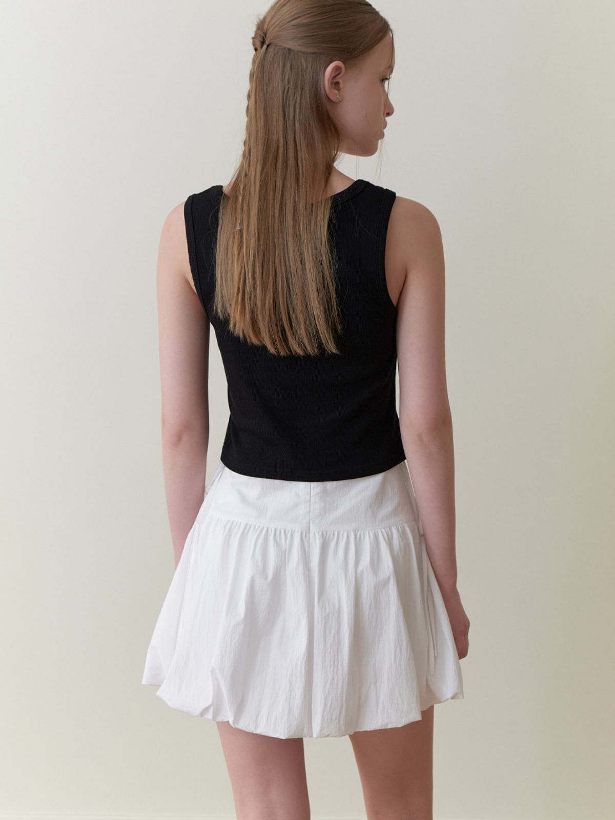 리엘(RE L) Fizz button sleeveless (black)