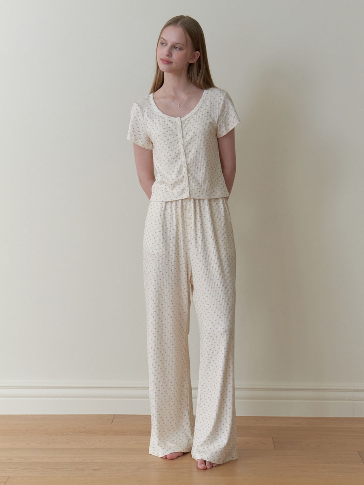 리엘(RE L) Florrie room pants (green flower)