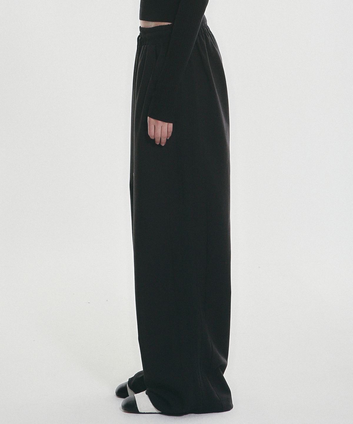닉앤니콜(NICK&NICOLE) SIDE LINE STRING SLACKS_BLACK