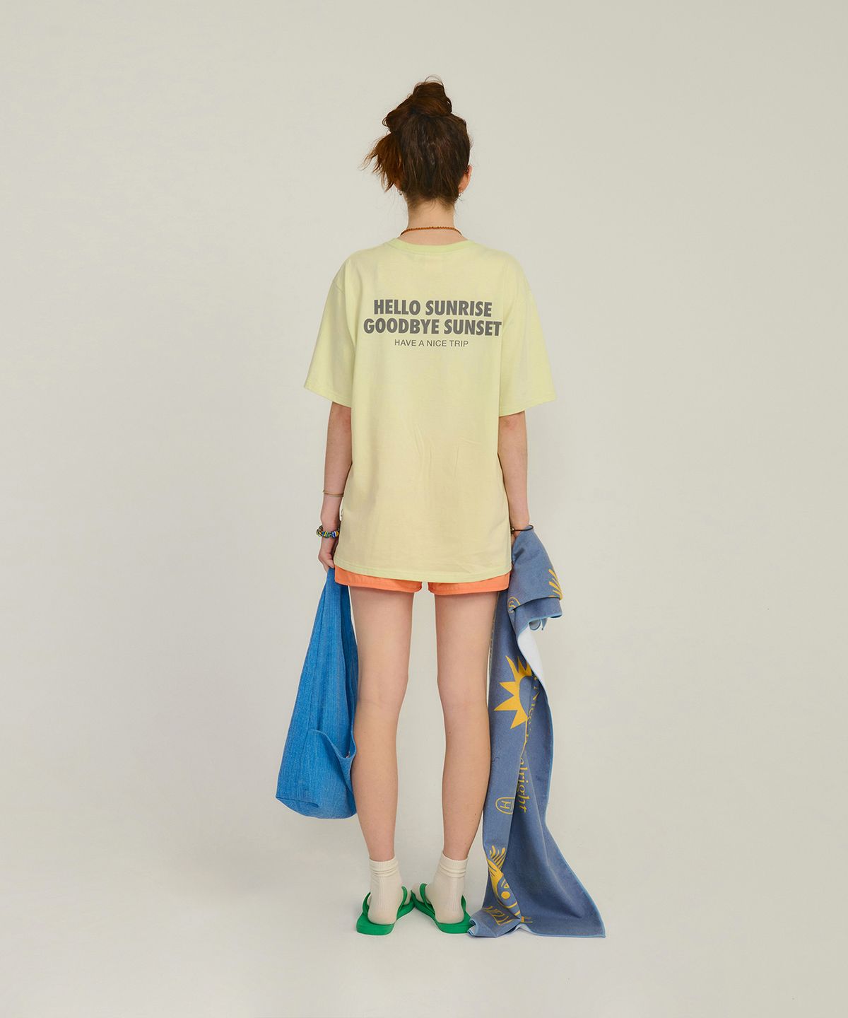 헬로 선라이즈(HELLO SUNRISE) 90s Logo Tee_Pale Green
