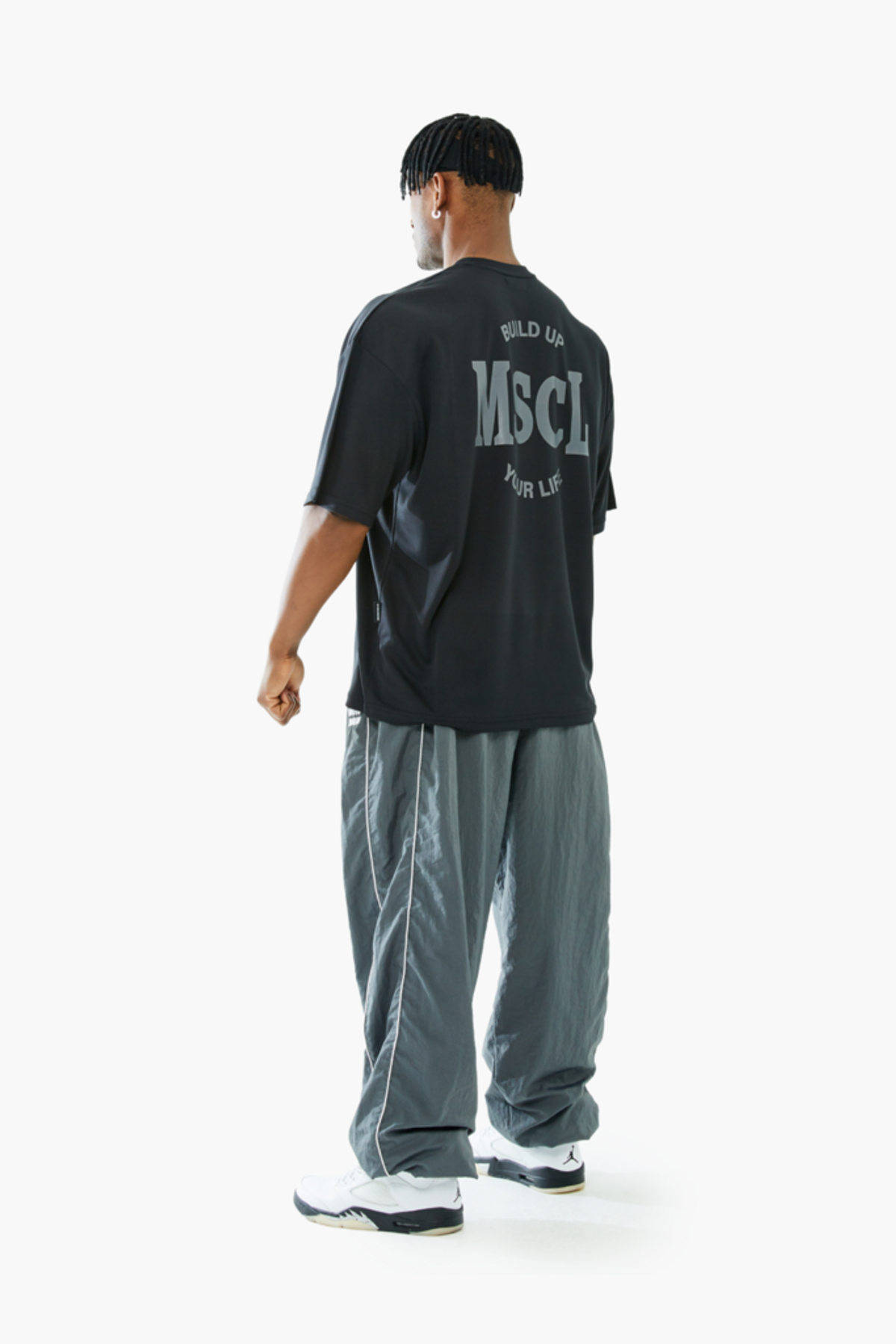 머스콜로(MUSCOLO) [MSCL 서클 로고] 에어쿨링 기능성 오버핏 반팔 티셔츠 블랙 그레이