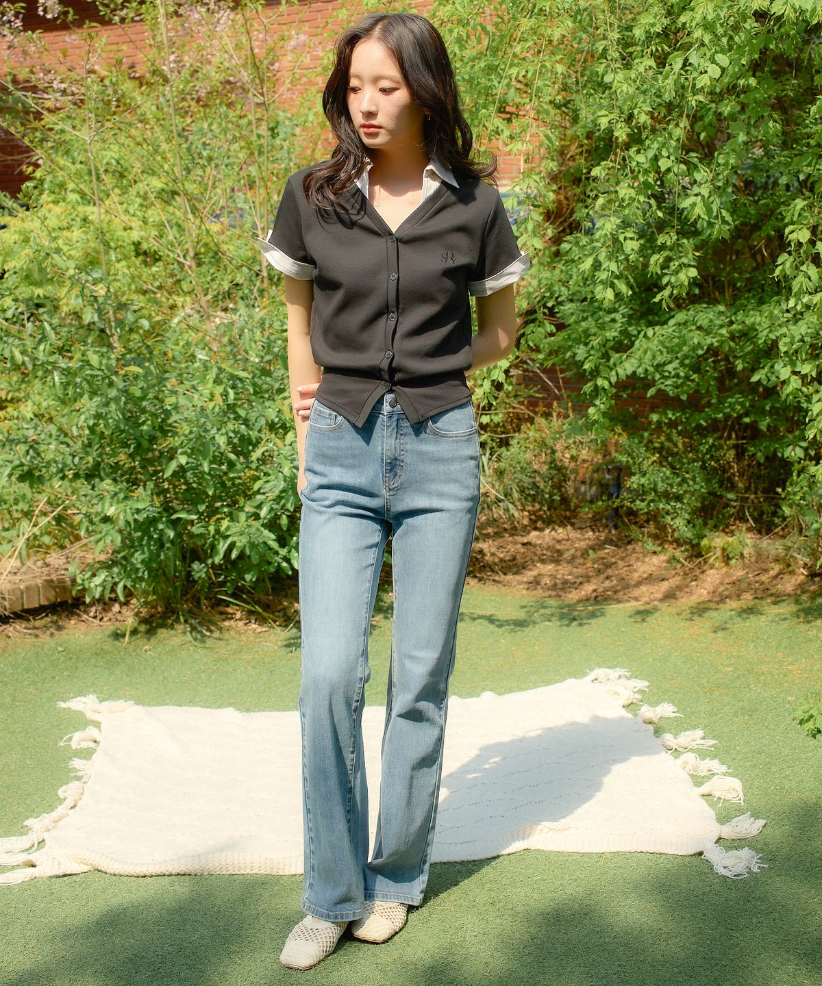 살롱 드 욘(SALON DE YOHN) Timeless Short Sleeve Cardigan_ Black