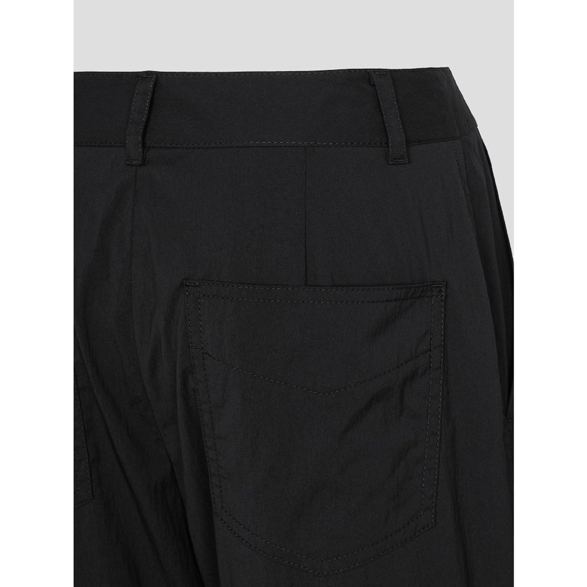 빈폴 레이디스(BEANPOLE LADIES) 나일론 스트레치 혼방 스트레이트 팬츠  블랙 (BF5421C045)