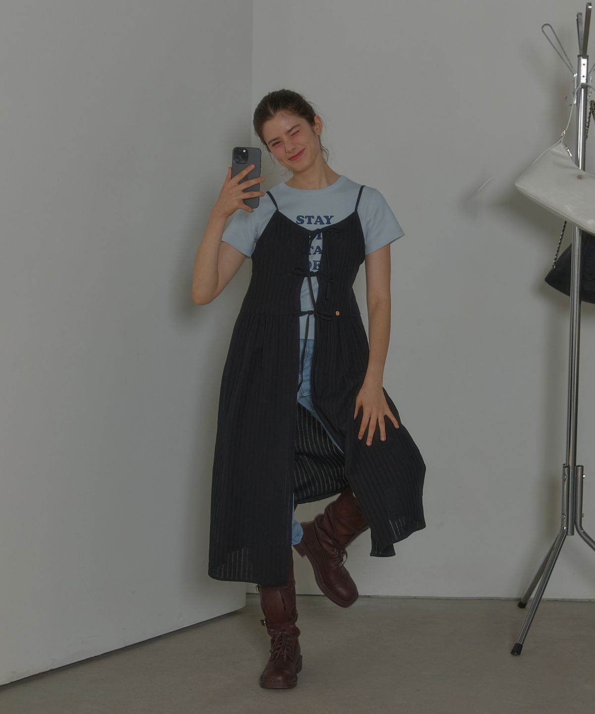 아노에틱(ANOETIC) ANC OPEN SLIT SLEEVELESS ONE-PIECE_BLACK