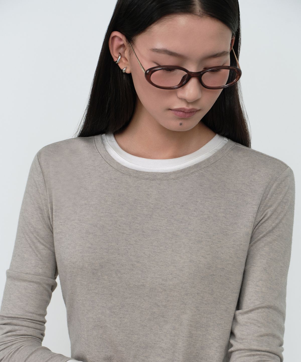 무신사 스탠다드 우먼(MUSINSA STANDARD WOMAN) 우먼즈 울 텐셀 레이어드 슬림 긴소매 티셔츠 [그레이쉬 베이지]