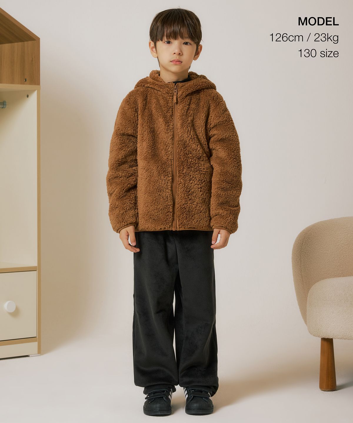 무신사 스탠다드 키즈(MUSINSA STANDARD KIDS) 샤기 플리스 이어 후디드 집업 [브라운]