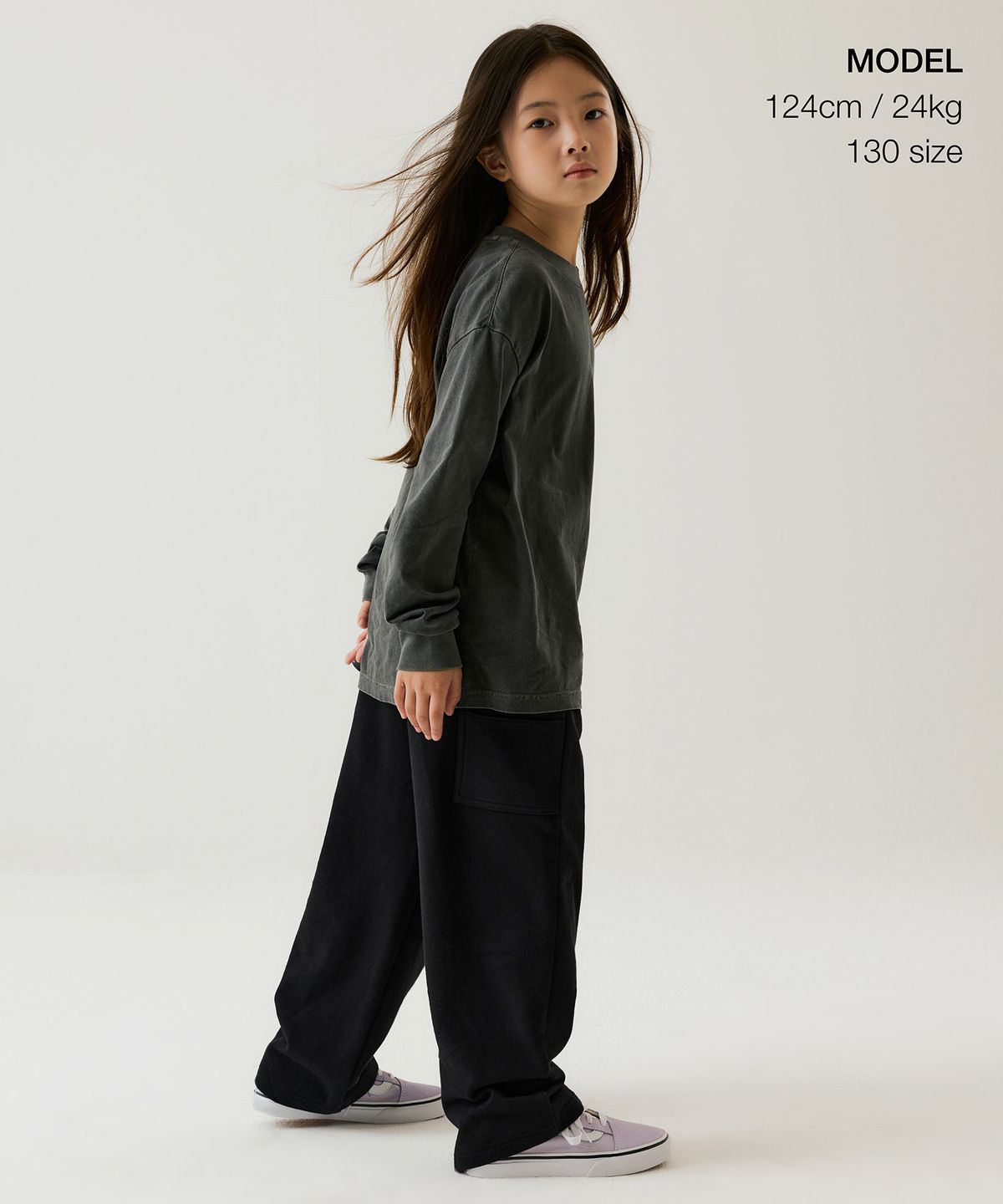 무신사 스탠다드 키즈(MUSINSA STANDARD KIDS) 와이드 카펜터 스웨트 팬츠 [블랙]