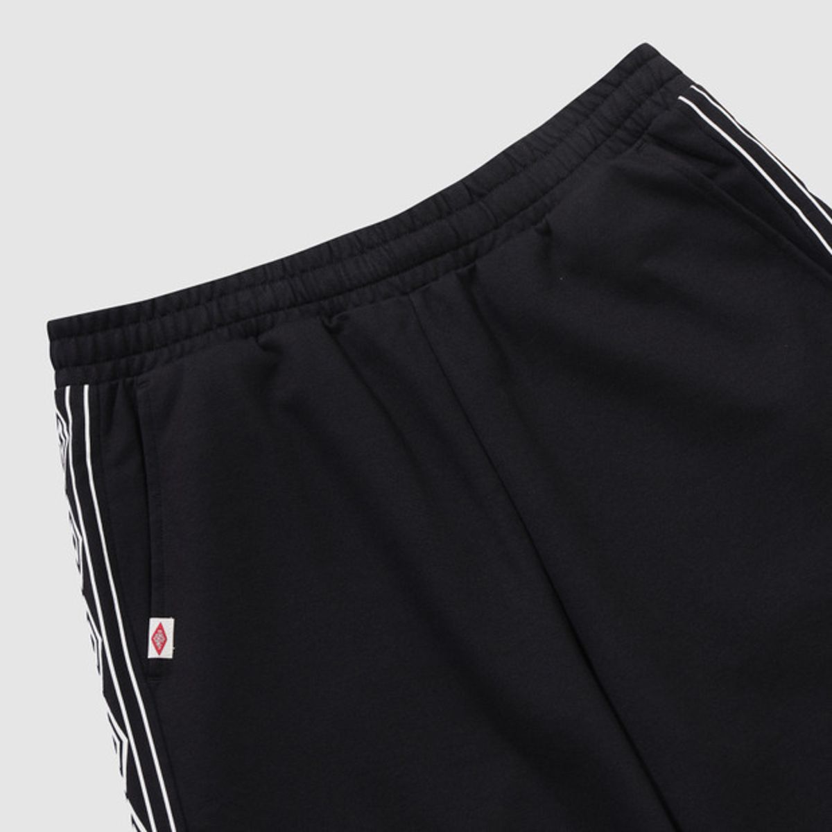엄브로(UMBRO) HBL OG 사이드다이아 4.5부 반바지 블랙(UQ321CHP81)