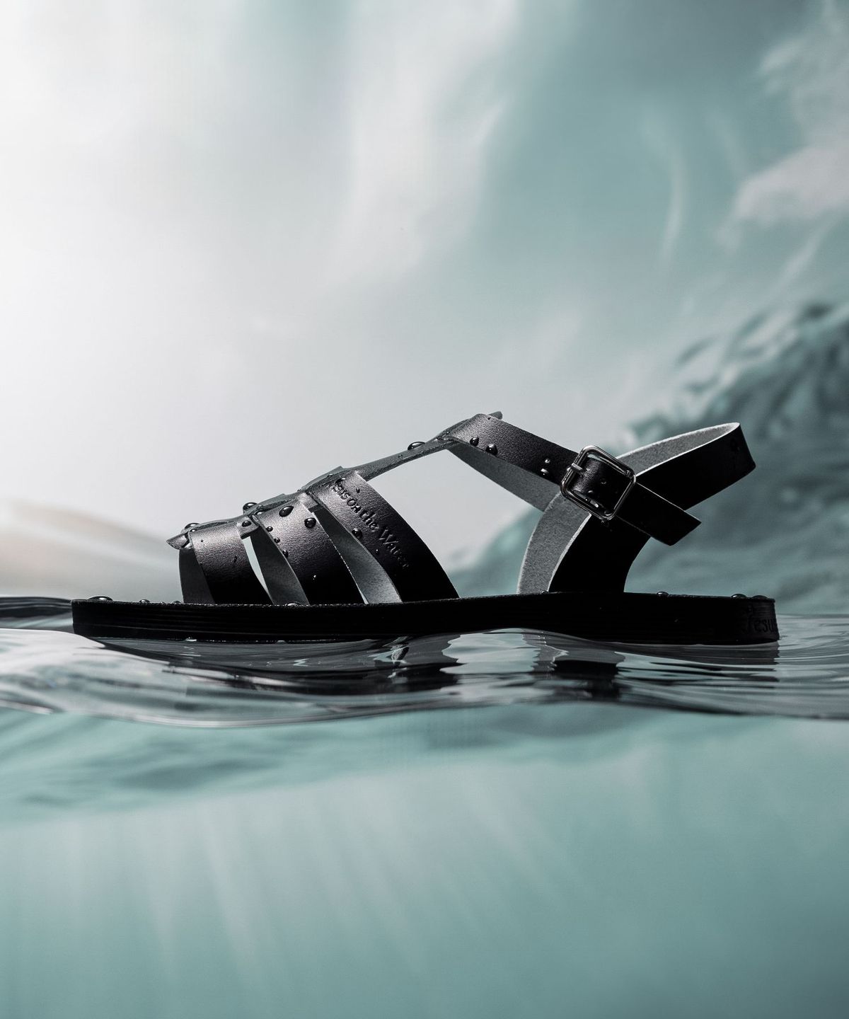 지저스온더워터(JESUS ON THE WATER) JESUS SANDAL Kidron 소가죽 스트랩 샌들 2cm -JOW103 (3color)