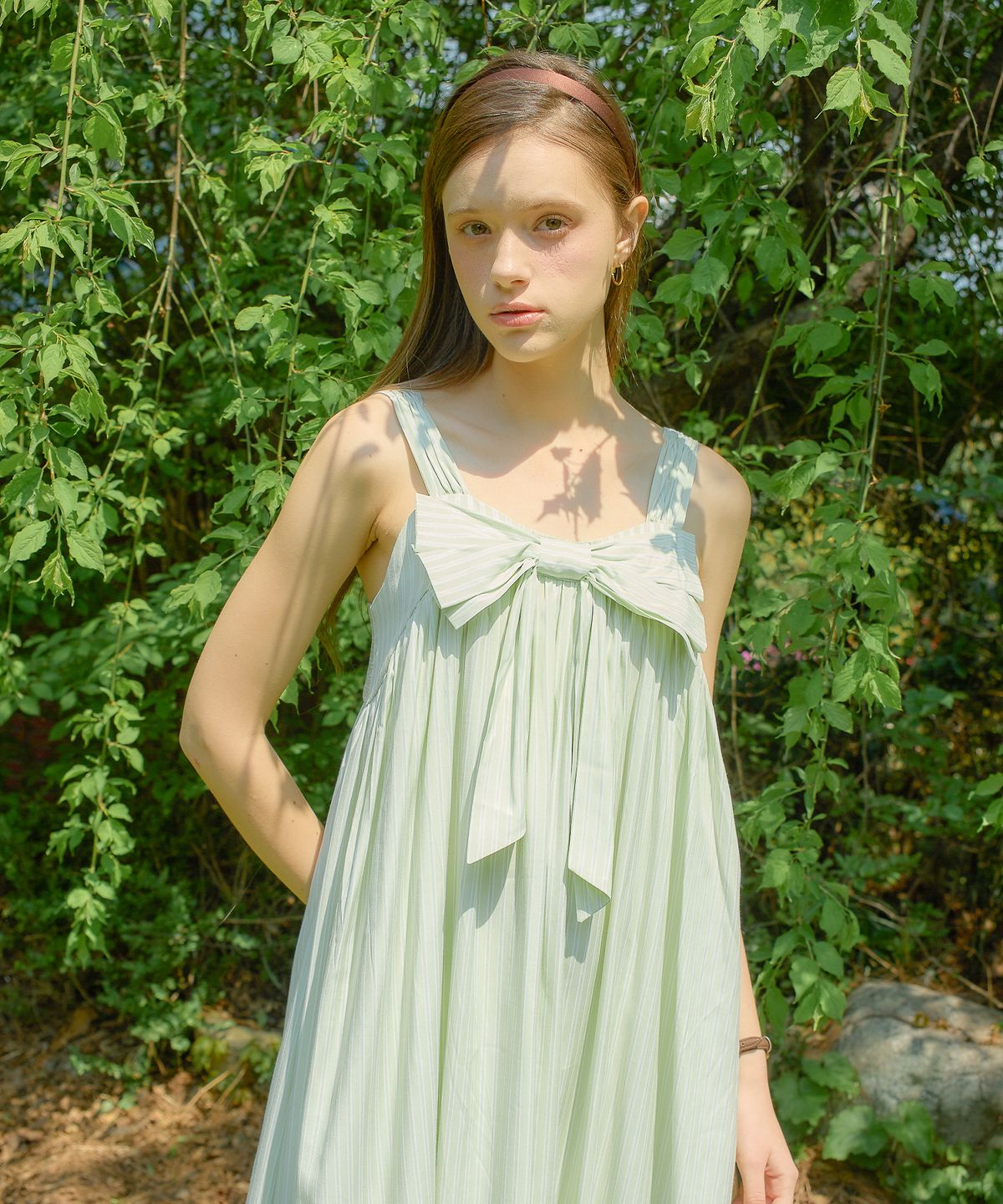 살롱 드 욘(SALON DE YOHN) Ribbon Point Sleeveless Long Dress_ Green