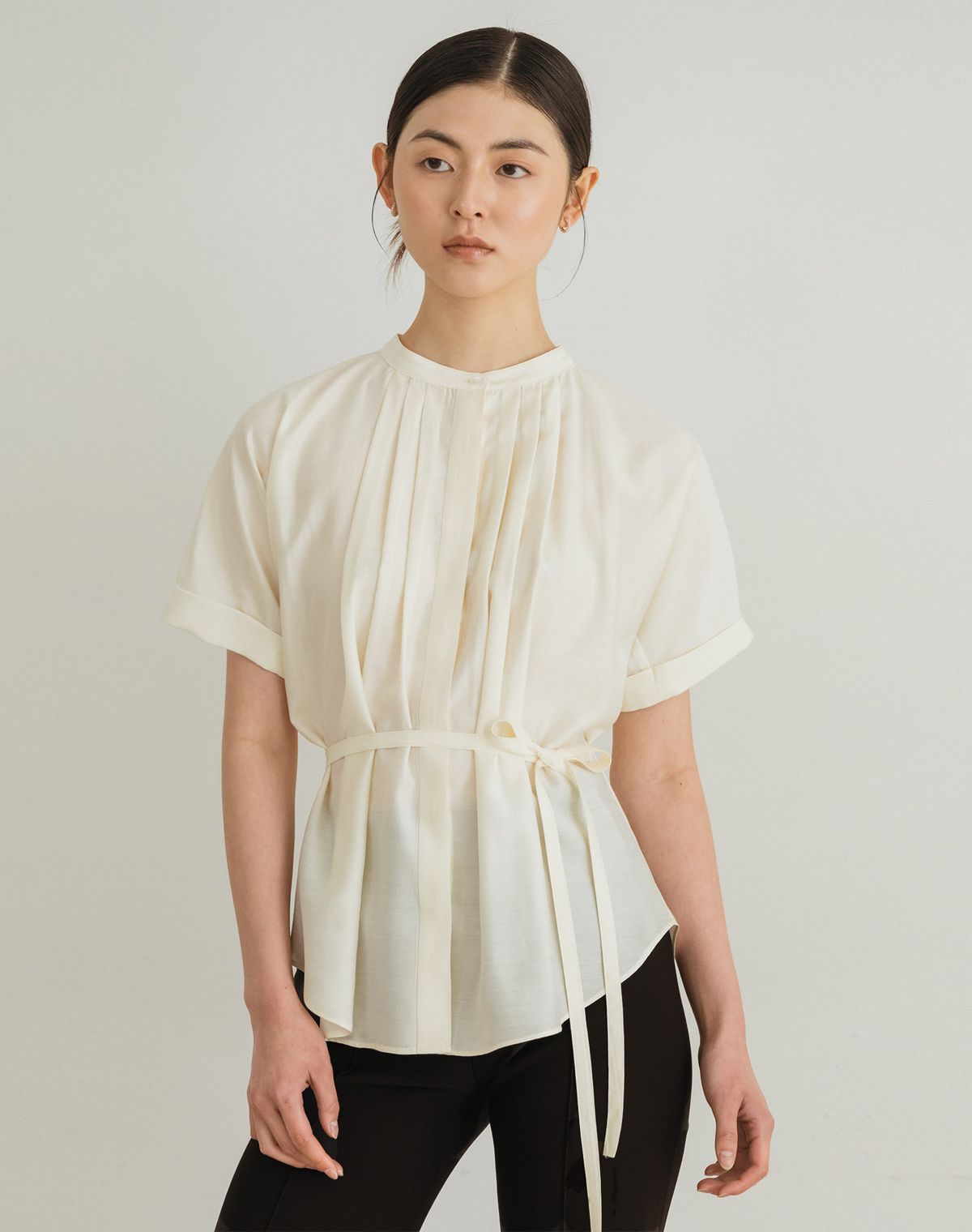 지에마르(GIEMAR) SUMMER STRAP BLOUSE IVORY 섬머 스트랩 블라우스 아이보리