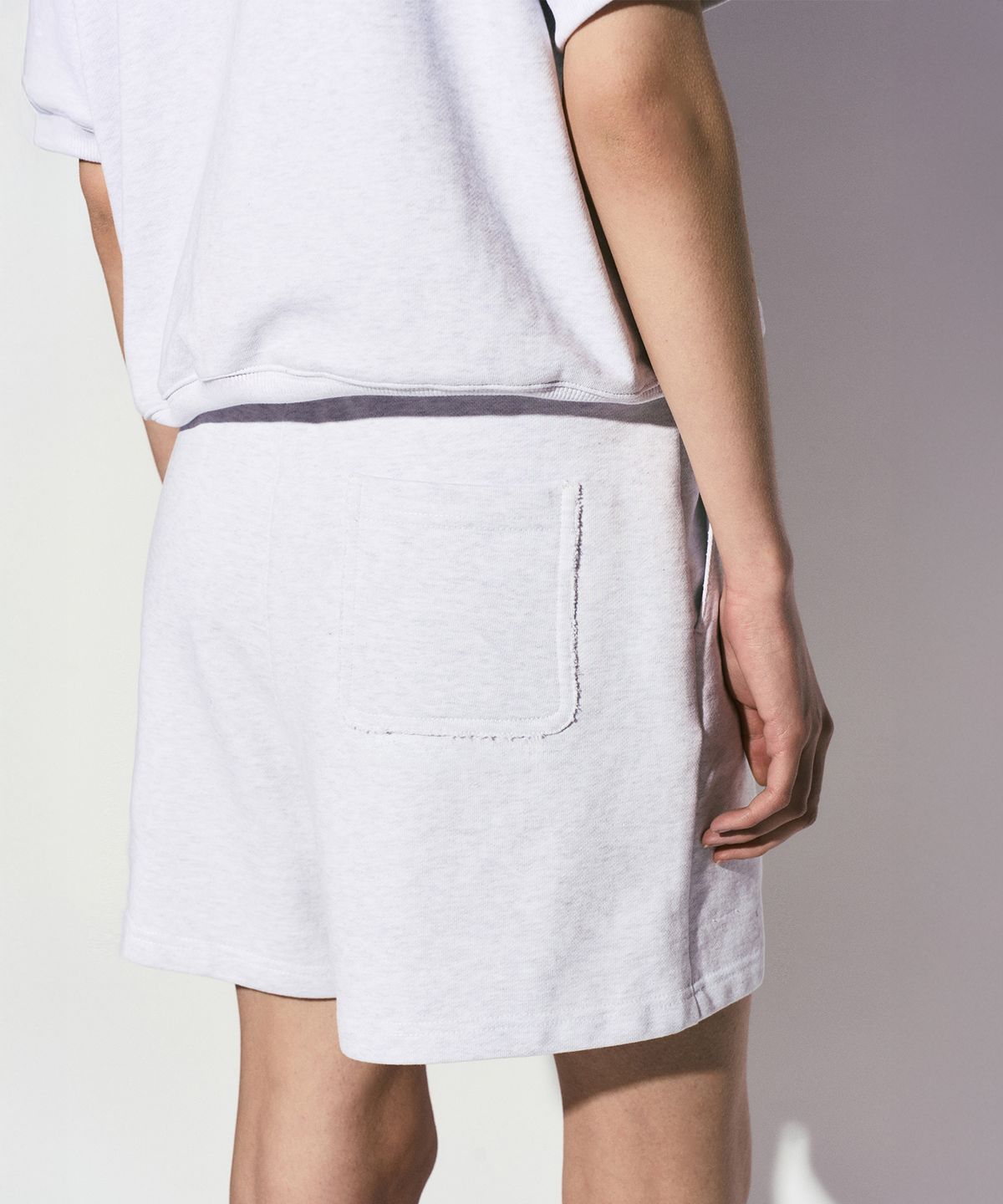리이(RE RHEE) COTTON SWEAT SHORTS MELANGE GRAY