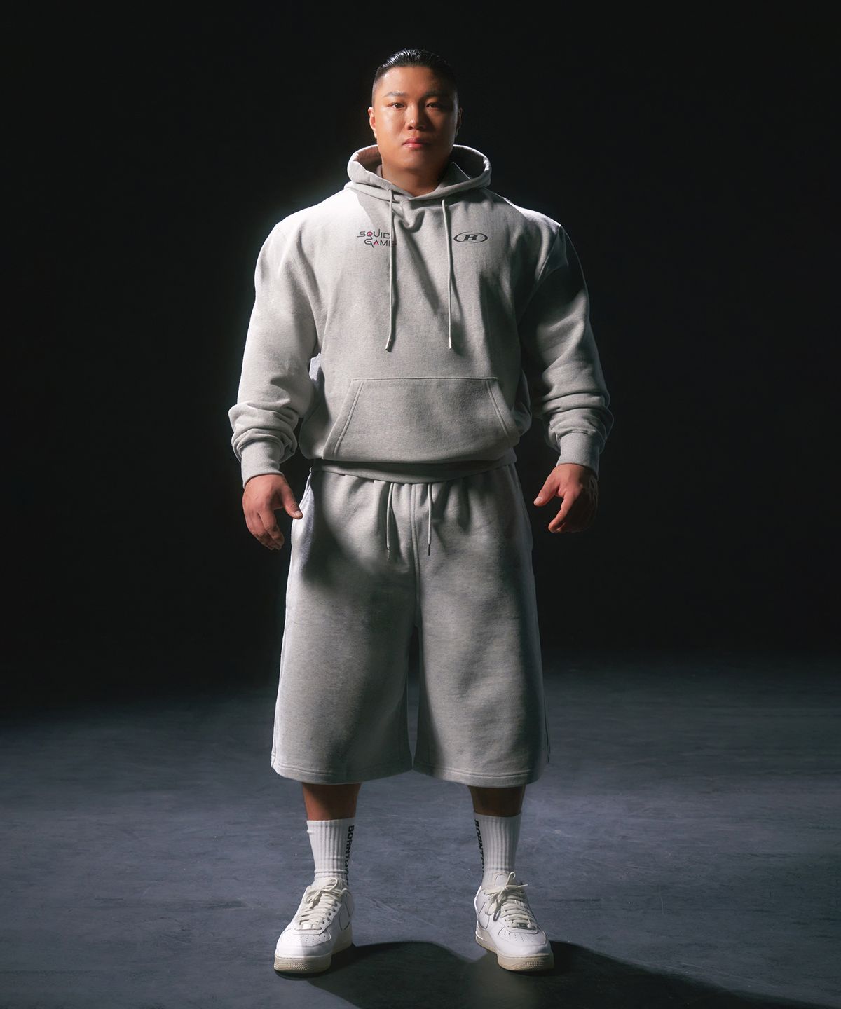 본투윈(BORN TO WIN) SQUID GAME CHARACTER HOODIE [MELANGE GREY]
