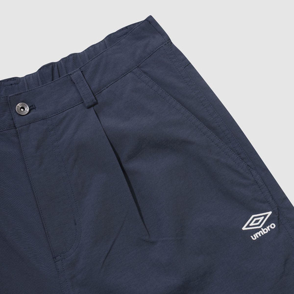 엄브로(UMBRO) 라이트 5.5부 반바지 네이비(UQ321CHP76)