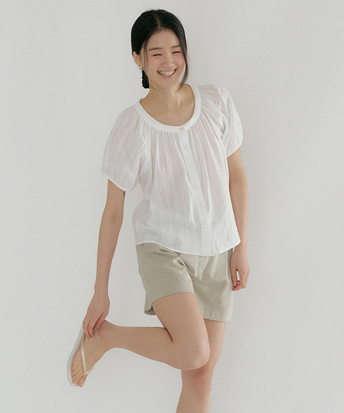 링서울(LINGSEOUL) jacquard shirring blouse-ivory
