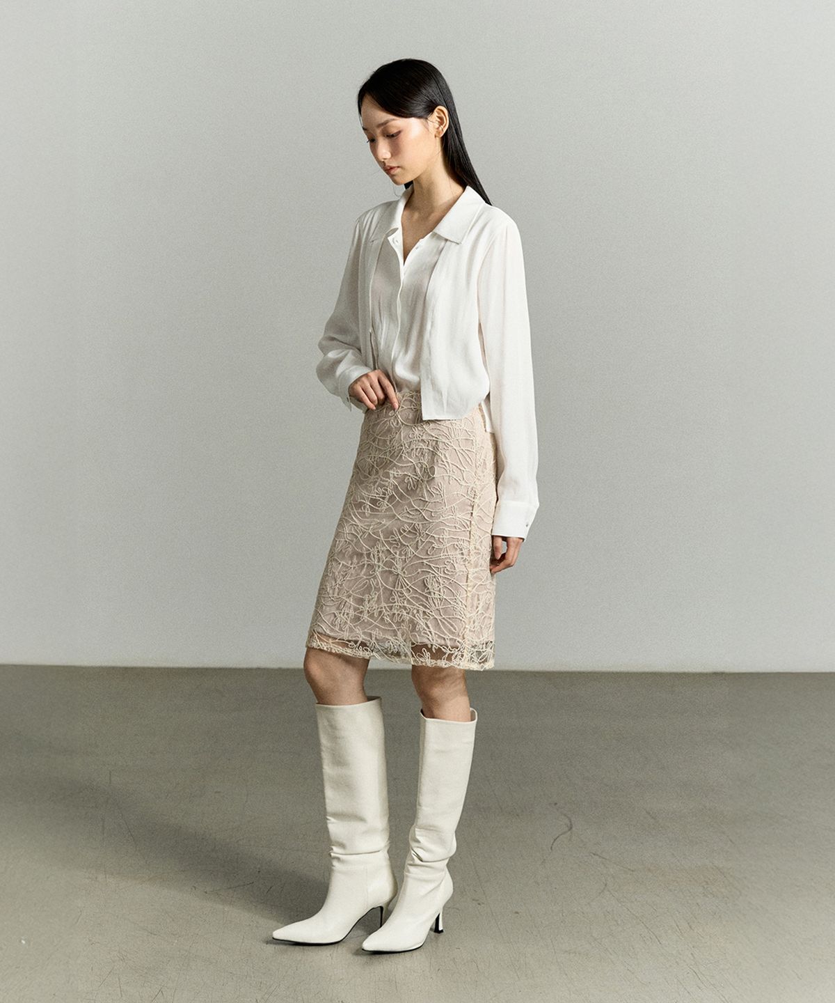 리이(RE RHEE) LACE LAYERED MIDI SKIRT