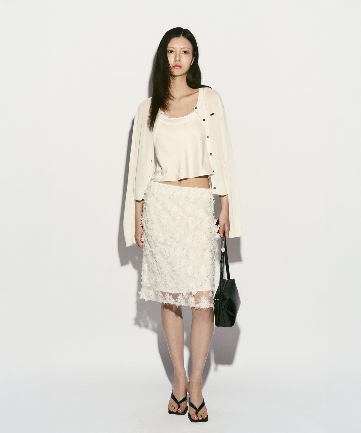 리이(RE RHEE) FLORAL LACE MIDI SKIRT