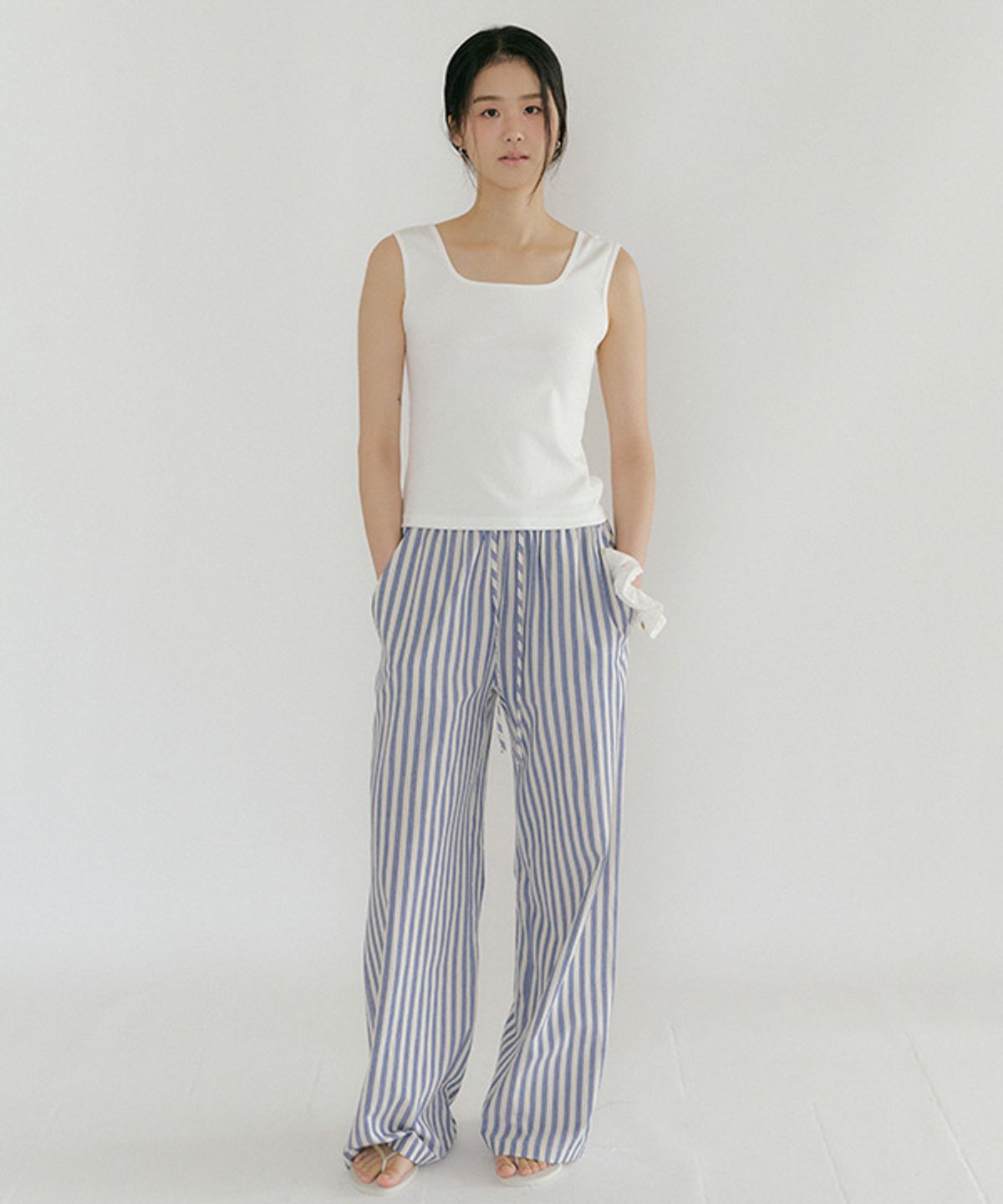 링서울(LINGSEOUL) london stripe banding pants-navy