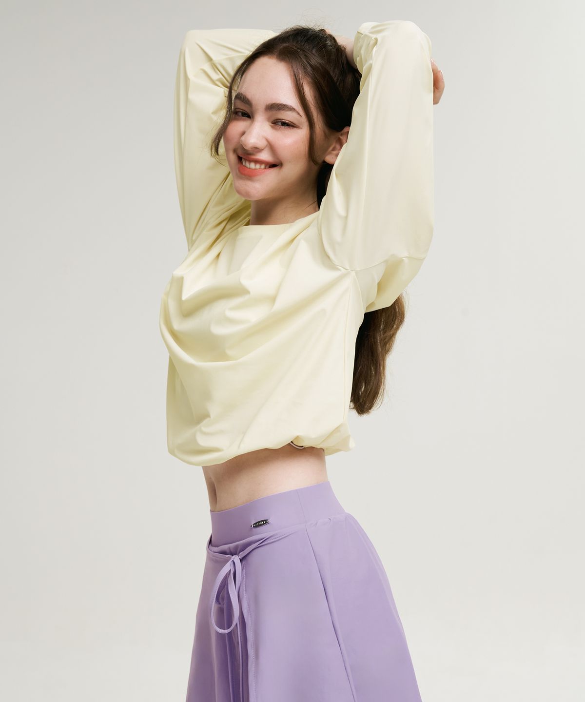 레이지비(LAZYBEE) 에어파스텔 스트링 루즈핏 여성 롱슬리브 래쉬가드 코코넛밀크