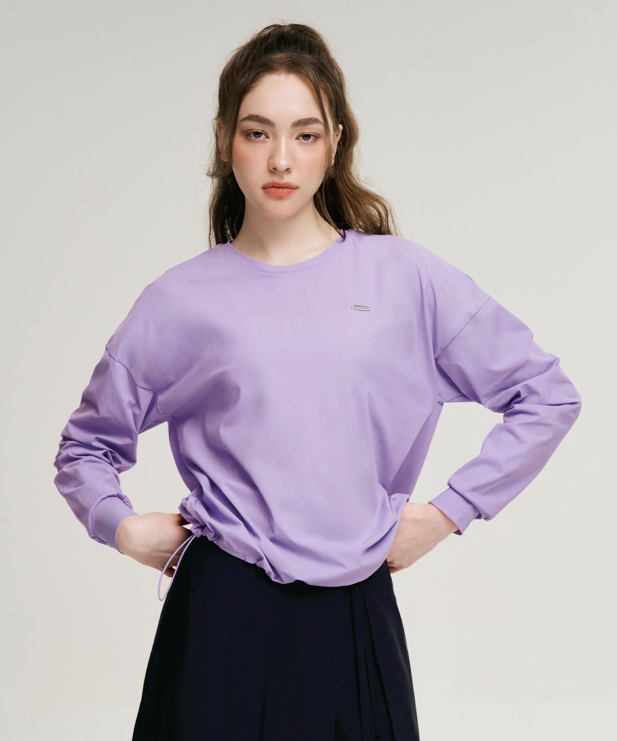 레이지비(LAZYBEE) 에어파스텔 스트링 루즈핏 여성 롱슬리브 래쉬가드 라벤더