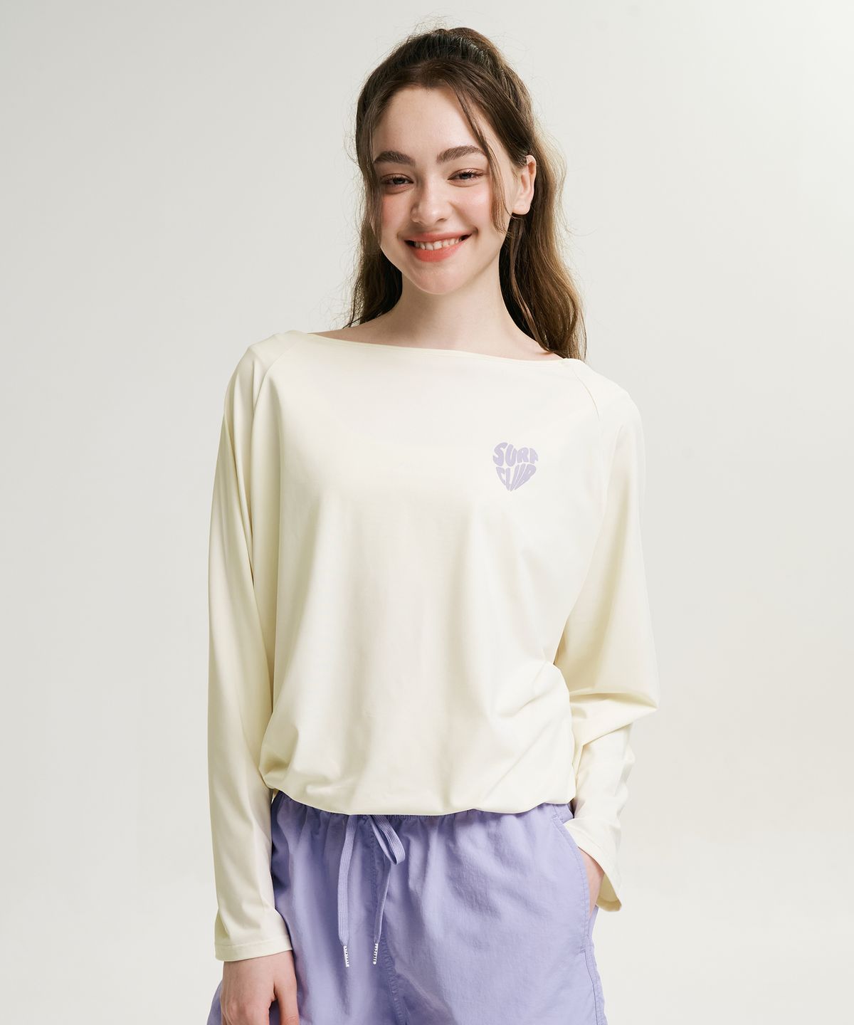 레이지비(LAZYBEE) 코튼캔디 스트링 오버핏 여성 롱슬리브 래쉬가드 코코넛밀크