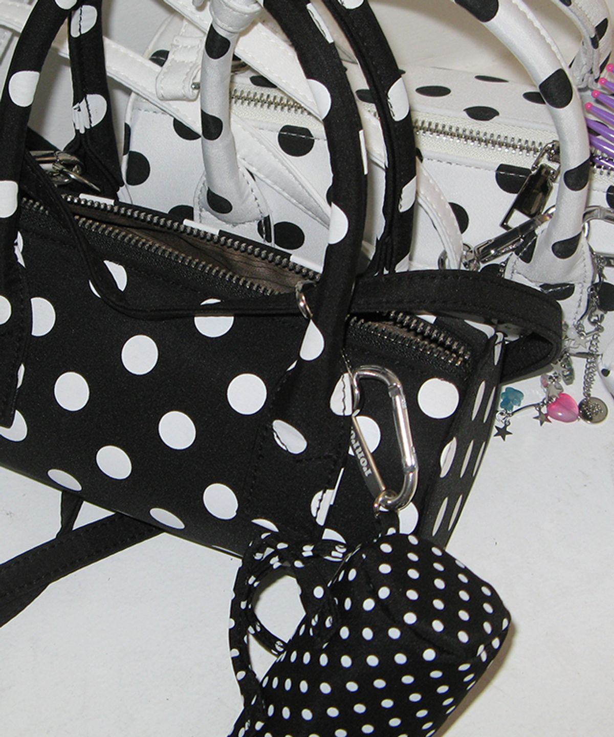 론론(RONRON) ROUND MINI PETIT CROSS BAG BLACK WHITE DOT