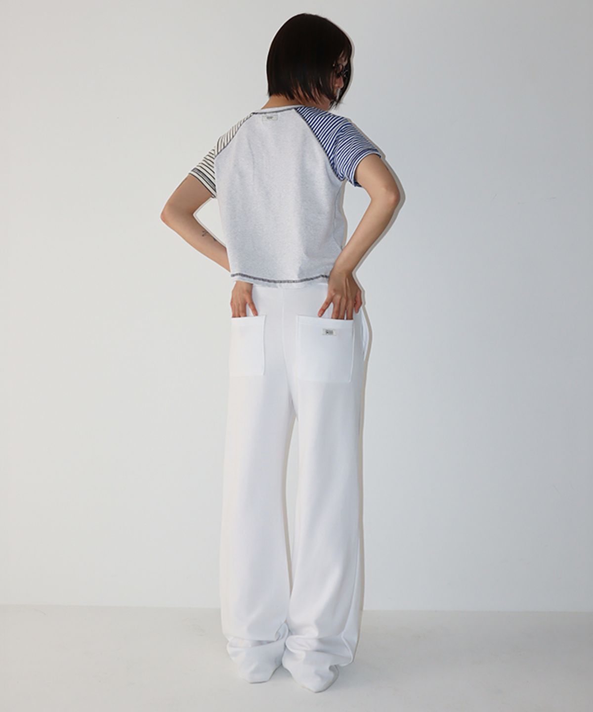 론론(RONRON) LOW RISE TRAINING PANTS WHITE
