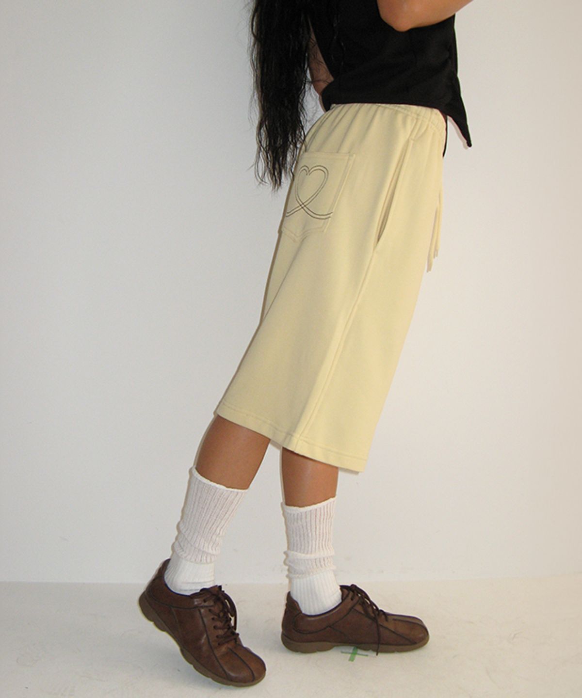 론론(RONRON) HEART POINT BERMUDA TRAINING HALF PANTS SOFT YELLOW
