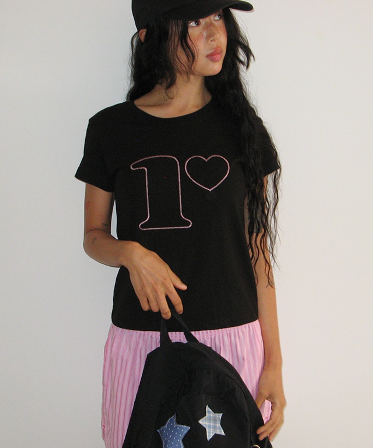 론론(RONRON) R STITCH SHORT SLEEVE T SHIRT BLACK