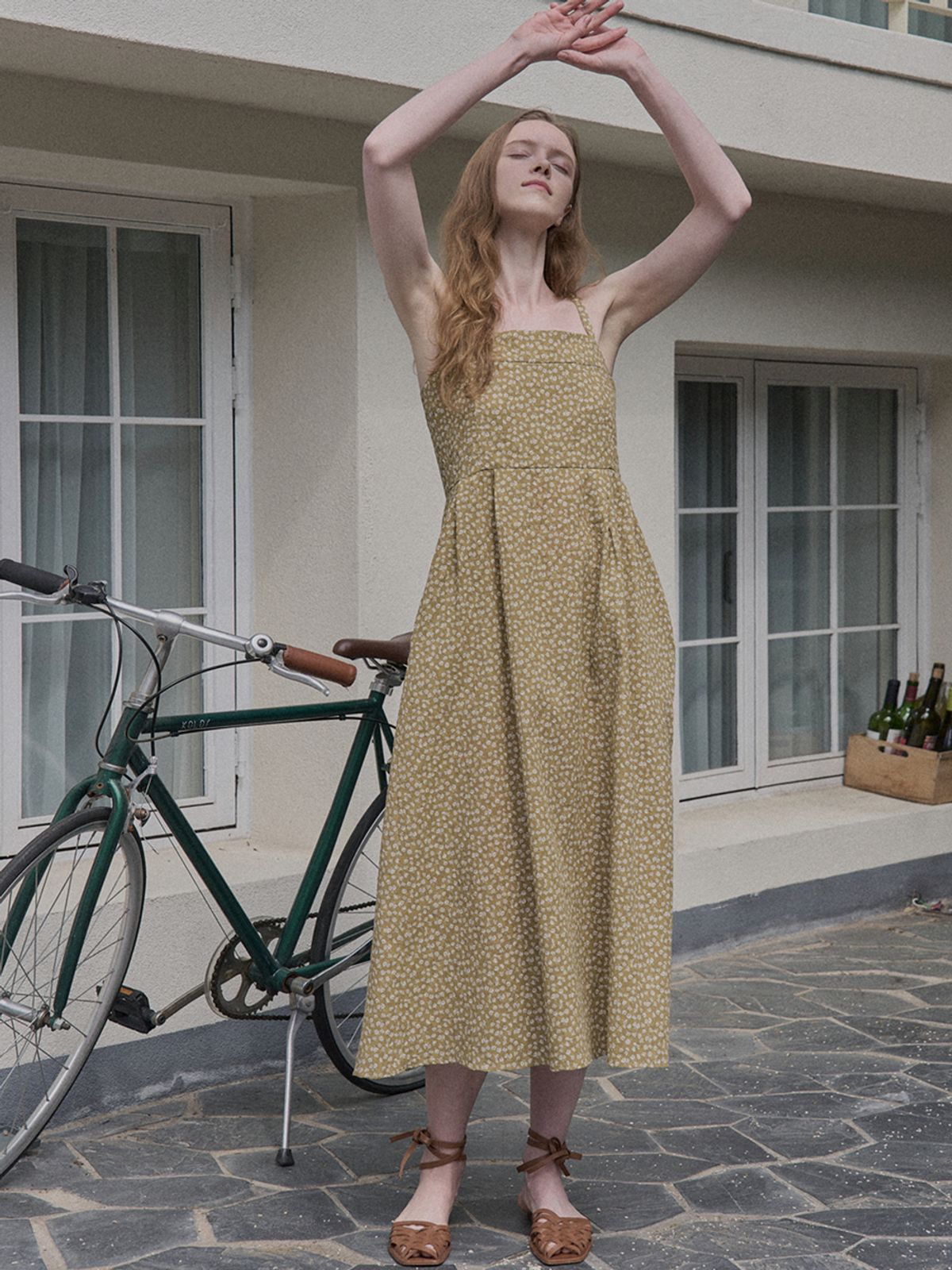 아방(AVANT-G) Floral Pattern Sleeveless Dress - MUSTARD
