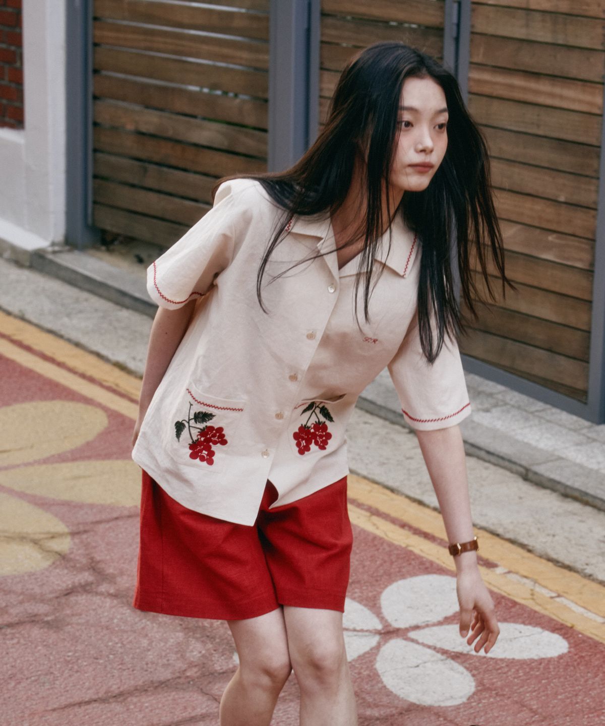 프리터(FRITUR) Raspberry Embroidery Shirt Beige_F252ST09