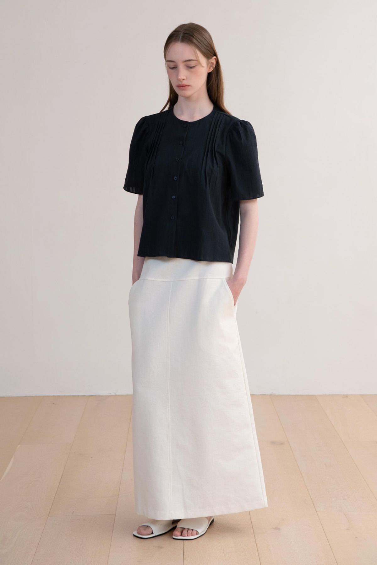 오브오브(OVEOF) Reto Maxi Skirts_Ivory