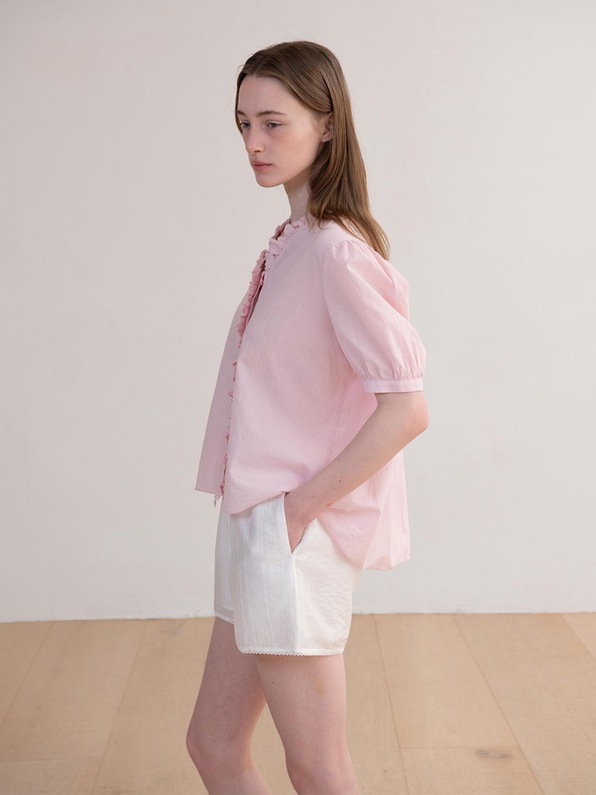 오브오브(OVEOF) Finn Frill Blouse_Pink