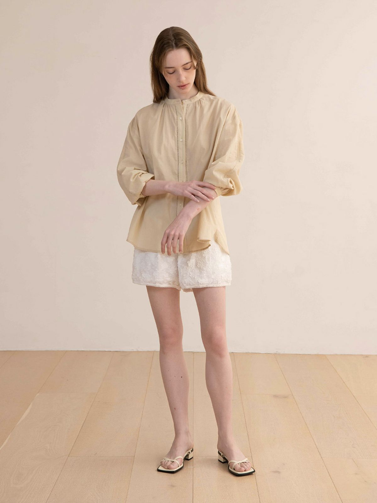 오브오브(OVEOF) Como Punching Blouse_Beige