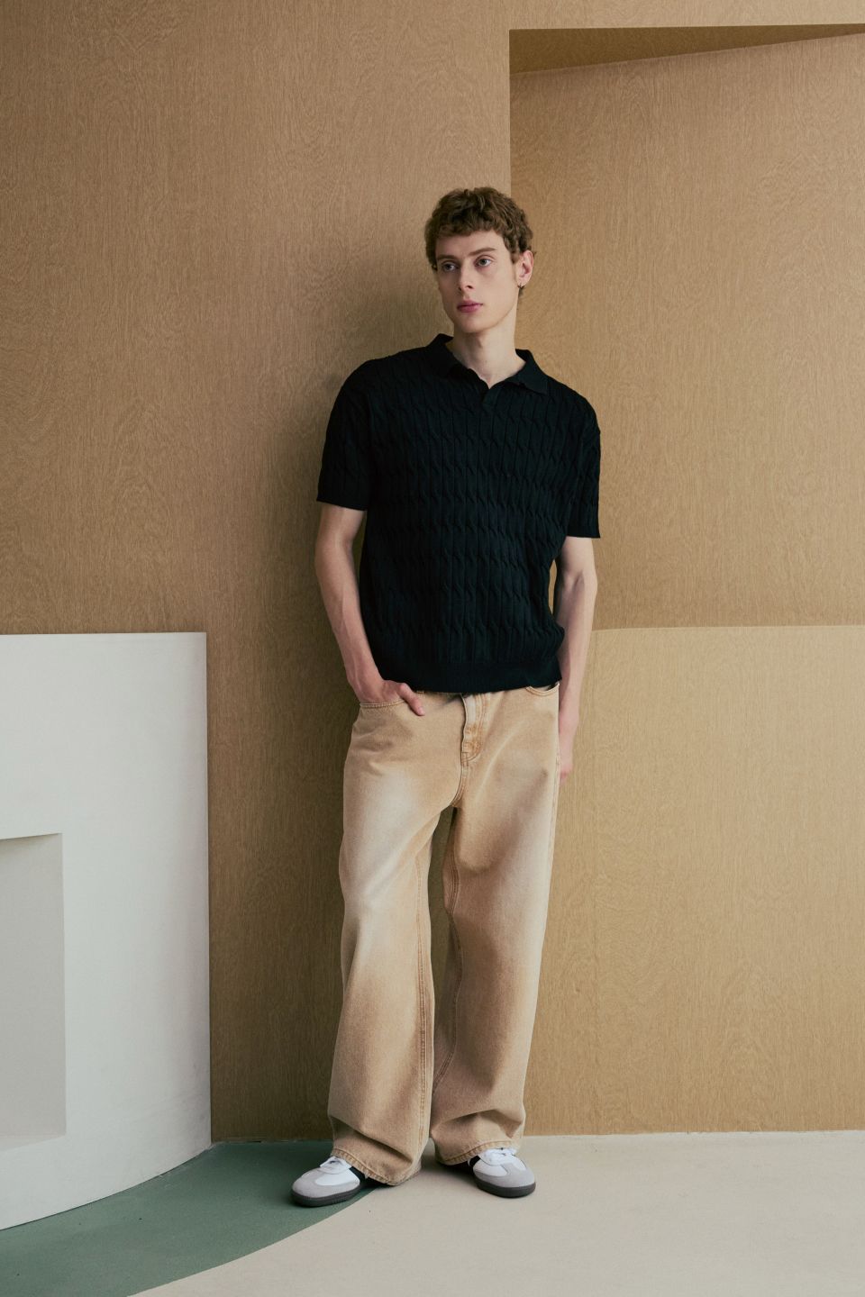 MUSINSA公式 | NODU シックスケーブルカラー半袖ニット[ブラック]