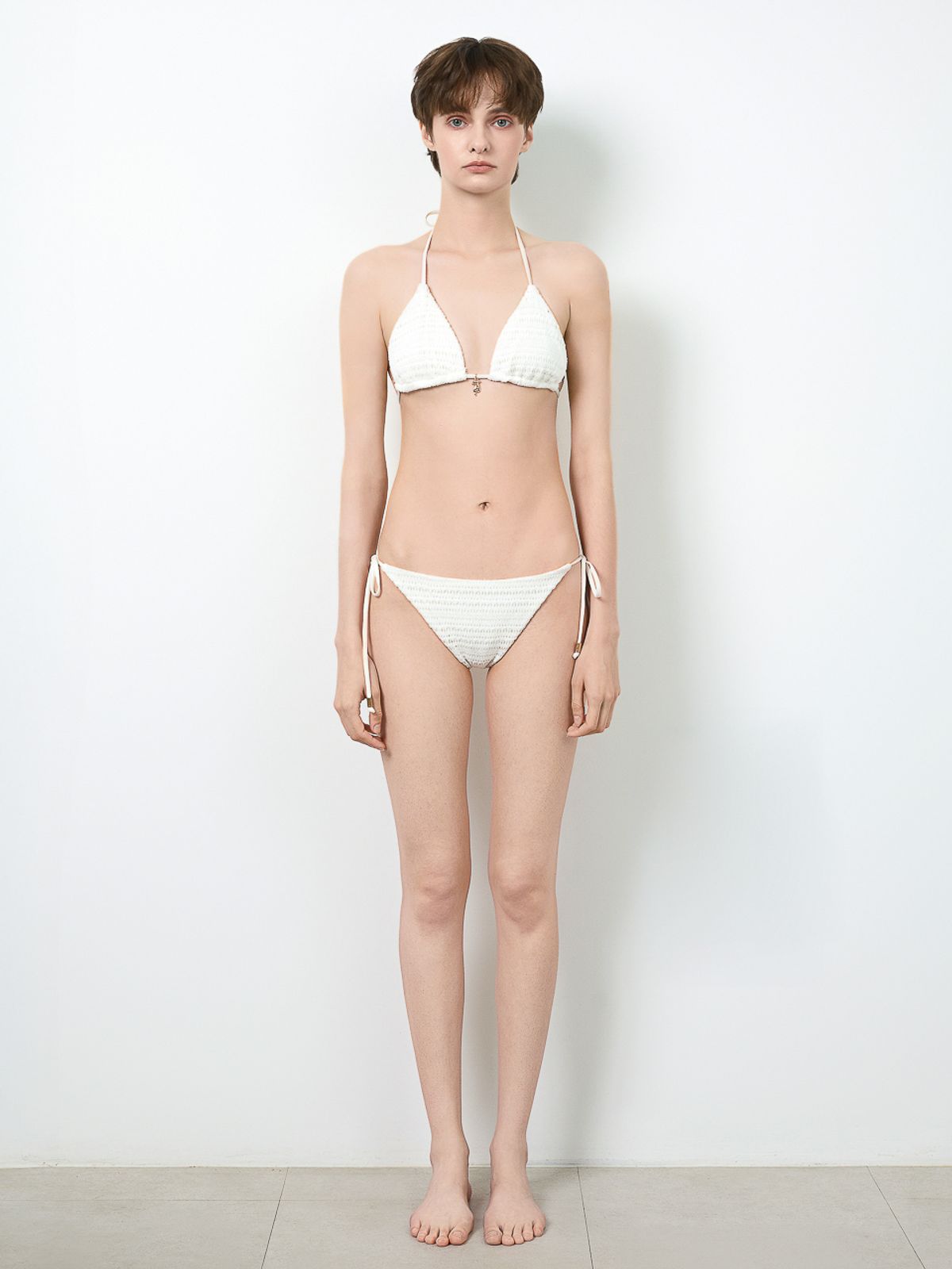 로에(LEAUET) Carmen White Knit Bikini Briefs