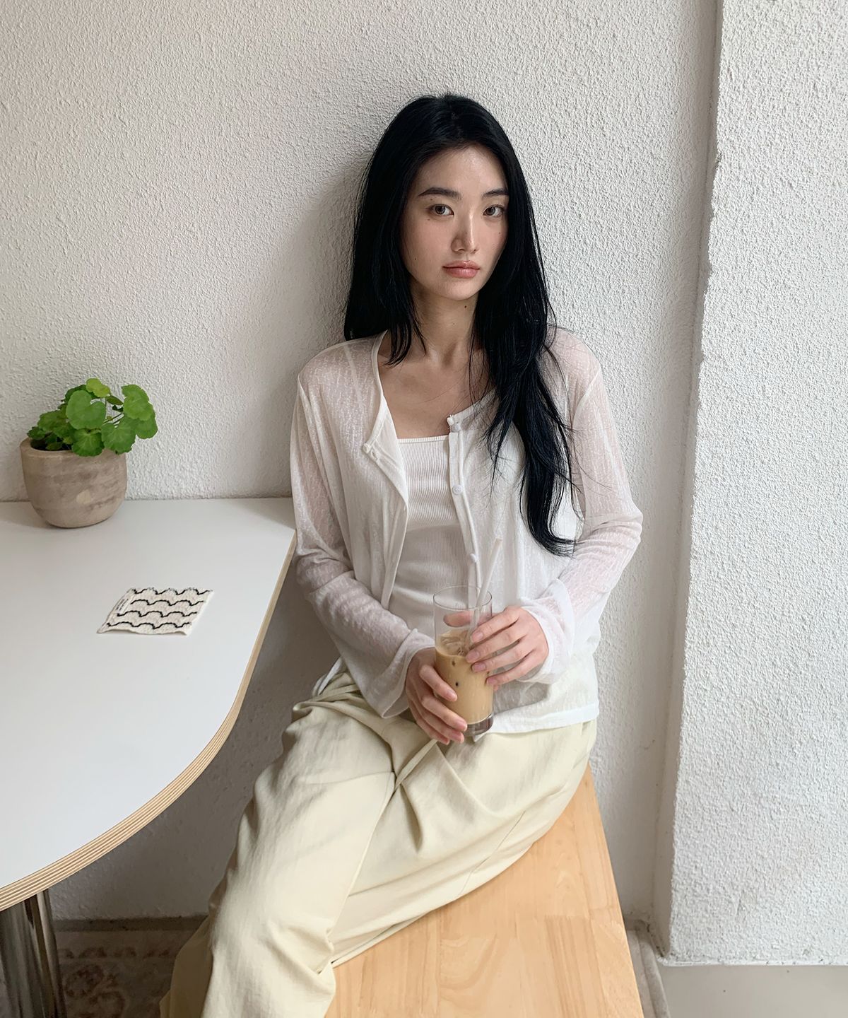 줄리아페페(JULIAPEPE) Sheer Summer Cardigan (White)