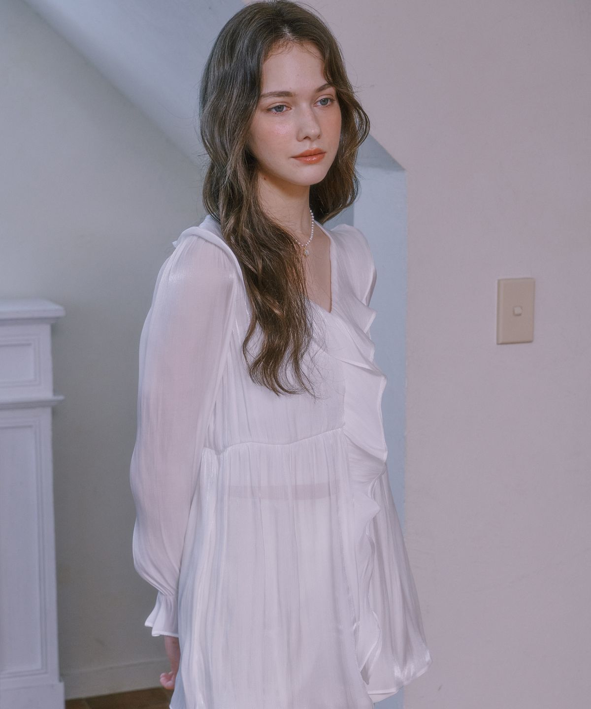 루루슈(LULUCHOU) See-through Ruffle Blouse - PEARL WHITE