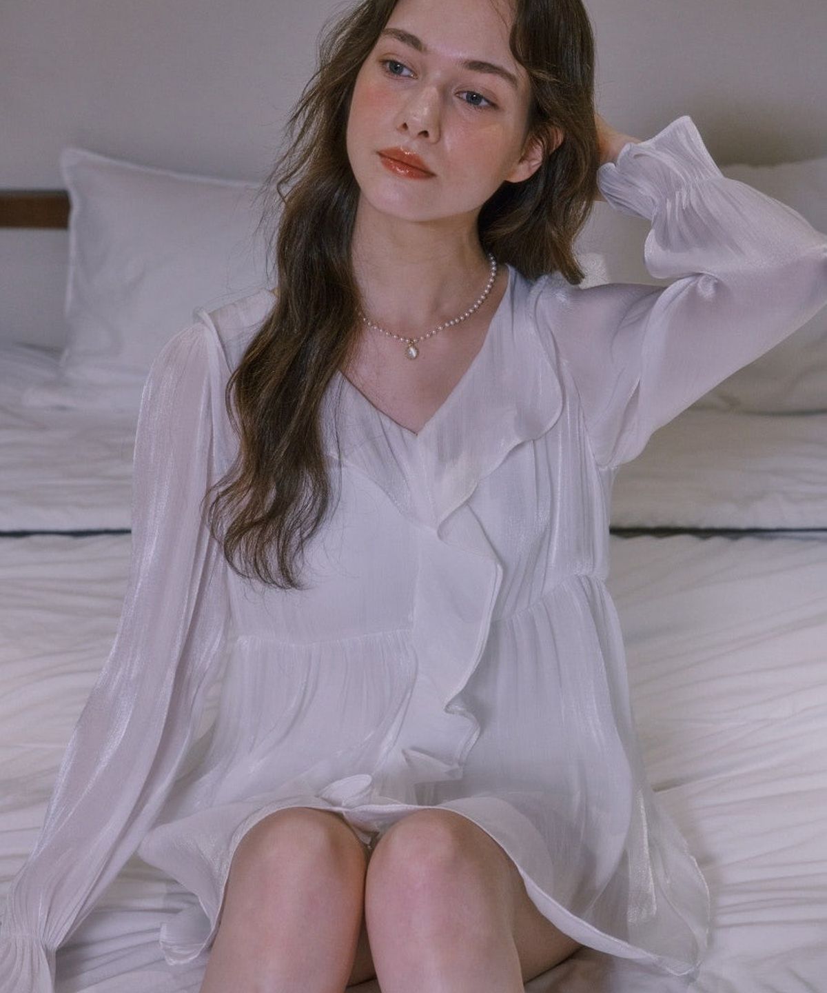 루루슈(LULUCHOU) See-through Ruffle Blouse - PEARL WHITE
