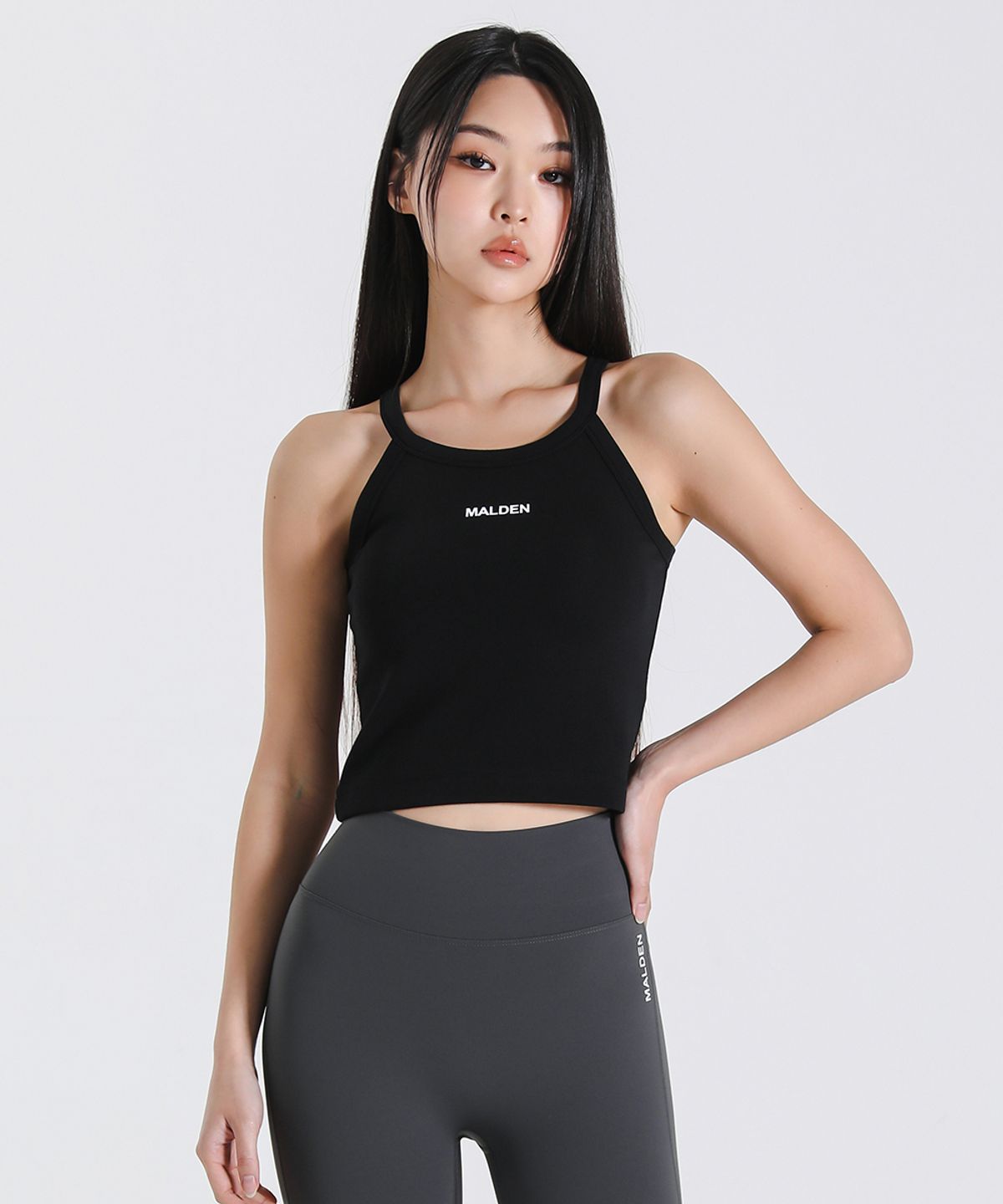 몰든(MALDEN) 리브드 홀터넥 슬리브리스