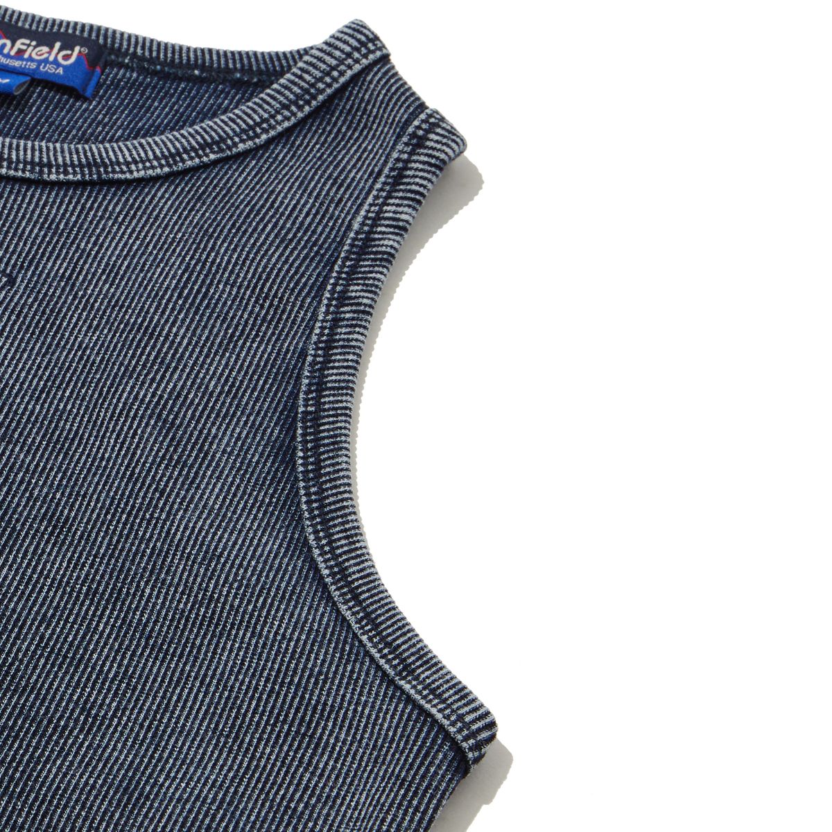 펜필드(PENFIELD) 우먼즈 보스톤 심볼 자수 로고 인디고 다잉 슬리브리스 인디고_FR2KV32F