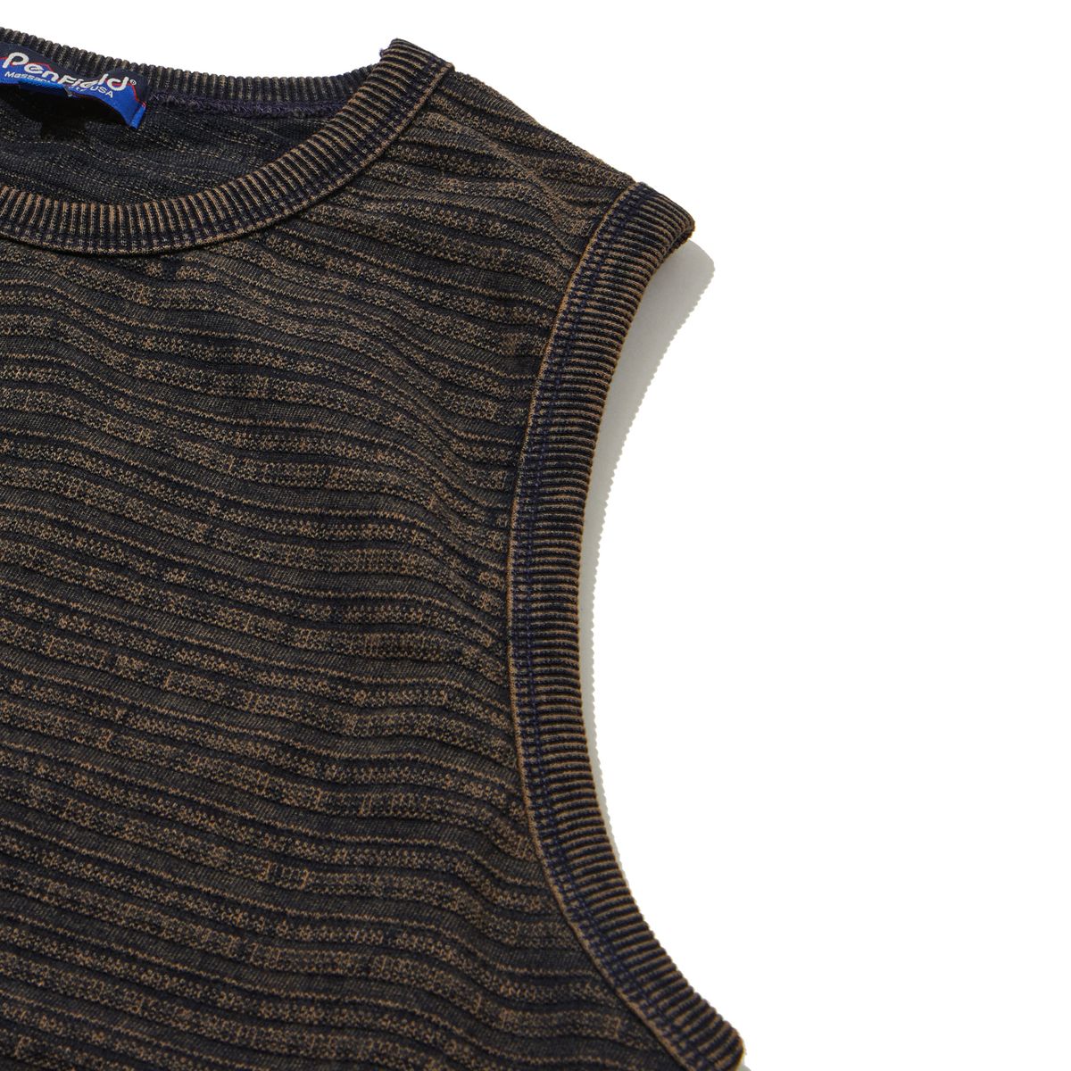 펜필드(PENFIELD) 심볼 자수 로고 인디고 다잉 남성 슬리브리스 브라운_FR2KV33U