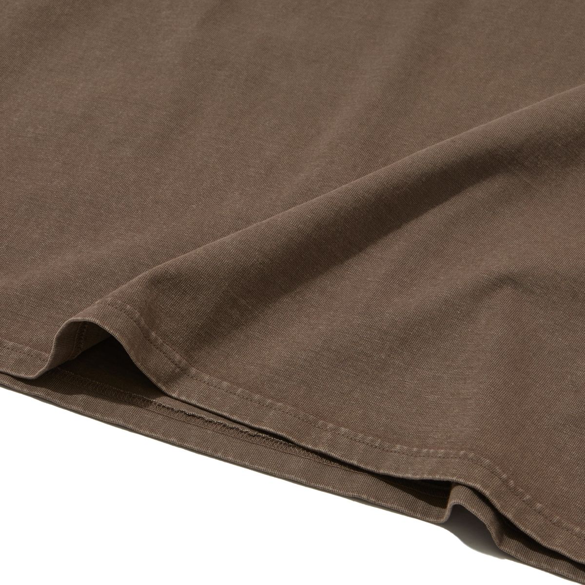 펜필드(PENFIELD) 빈티지 워시드 포켓 반팔 티셔츠 브라운_FR2KT72U