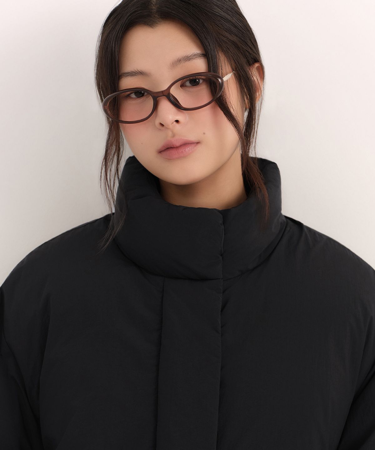 무신사 스탠다드 우먼(MUSINSA STANDARD WOMAN) 우먼즈 하이 넥 미니멀 다운 재킷 [블랙]