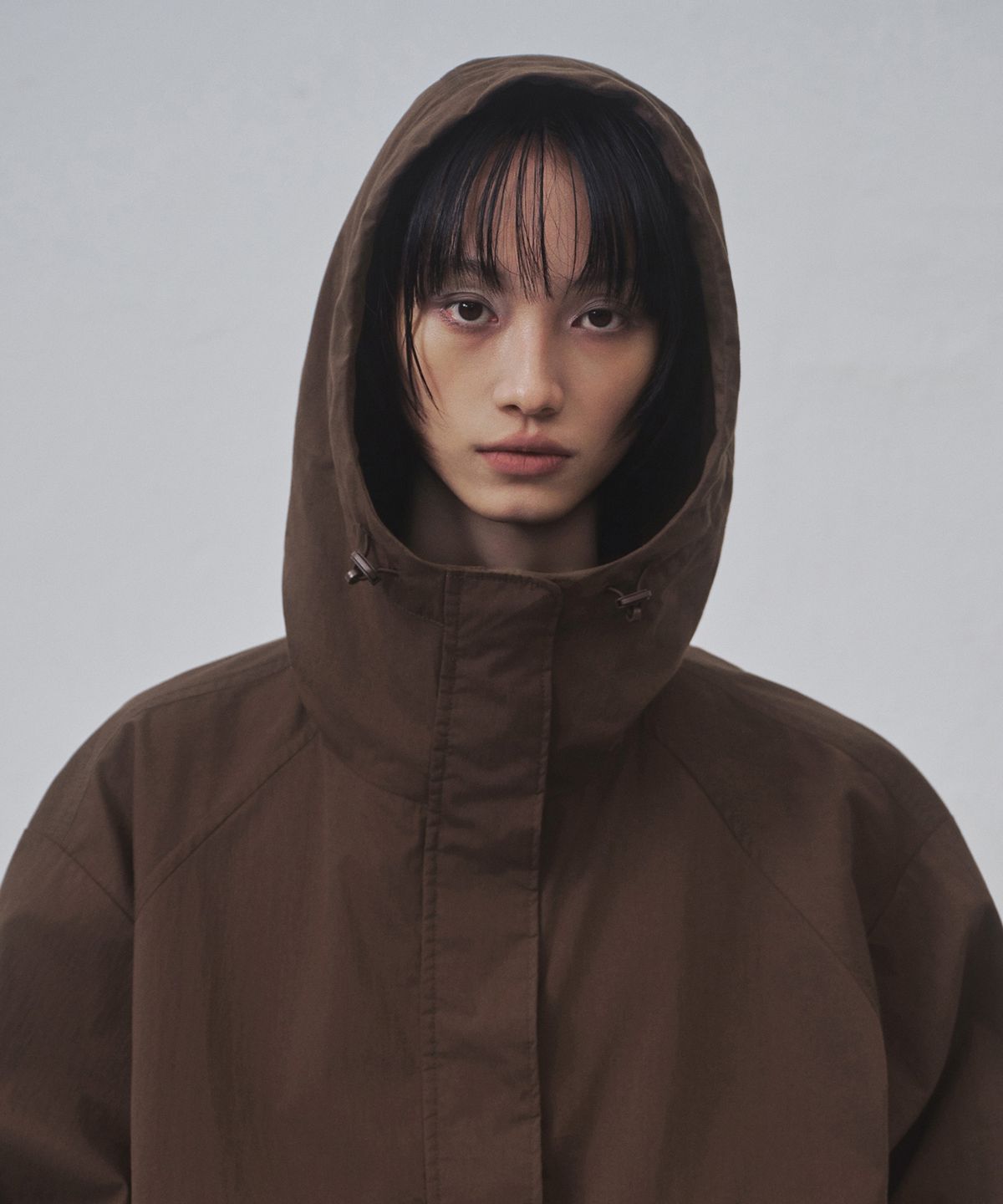 무신사 스탠다드 우먼(MUSINSA STANDARD WOMAN) 우먼즈 CN 후디드 볼륨 윈드브레이커 재킷 [바로크 브라운]